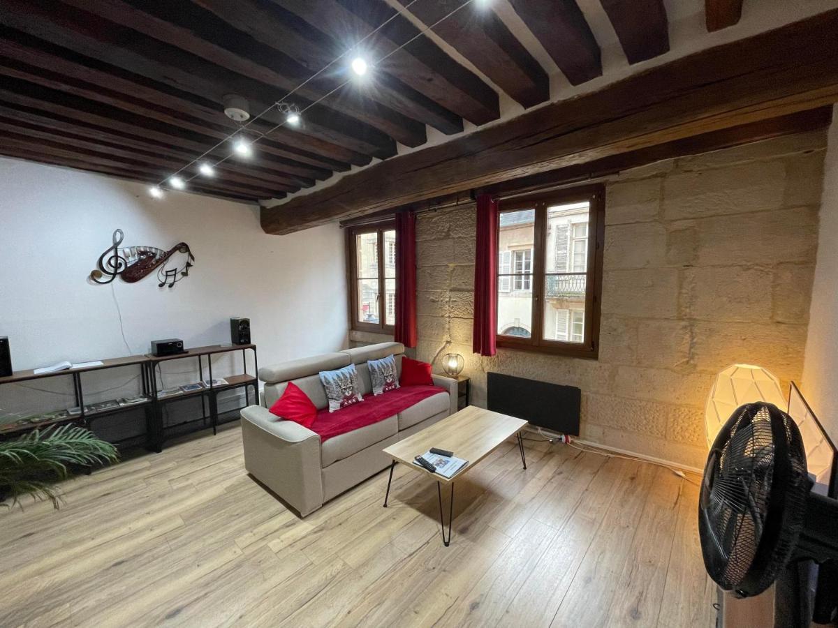 Appartements Chez Delphine Et Guillaume Au Coeur De Semur En Auxois Semur-en-Auxois Exterior foto